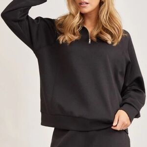 NWT The Travelers Quarter Zip Pullover Top in Black